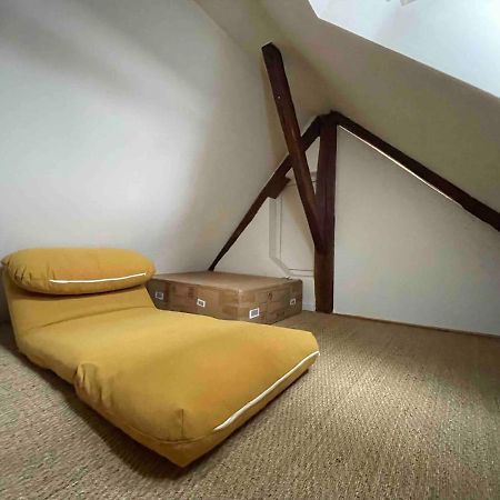 Logement Centre Ville 1 A 4 Chambres Alencon Exterior photo